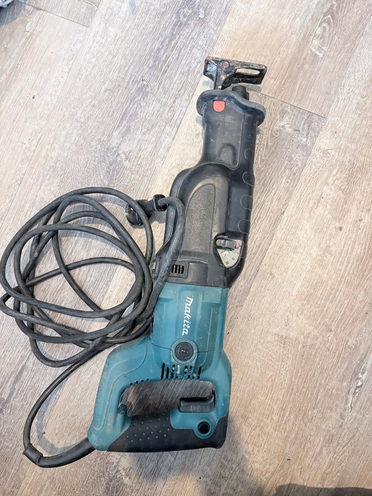 Makita JR3060T Reciprozaag 1250W - Krachtig en Betrouwbaar, Doe-het-zelf en Verbouw, Gebruikt, 70 mm of meer, Ophalen of Verzenden