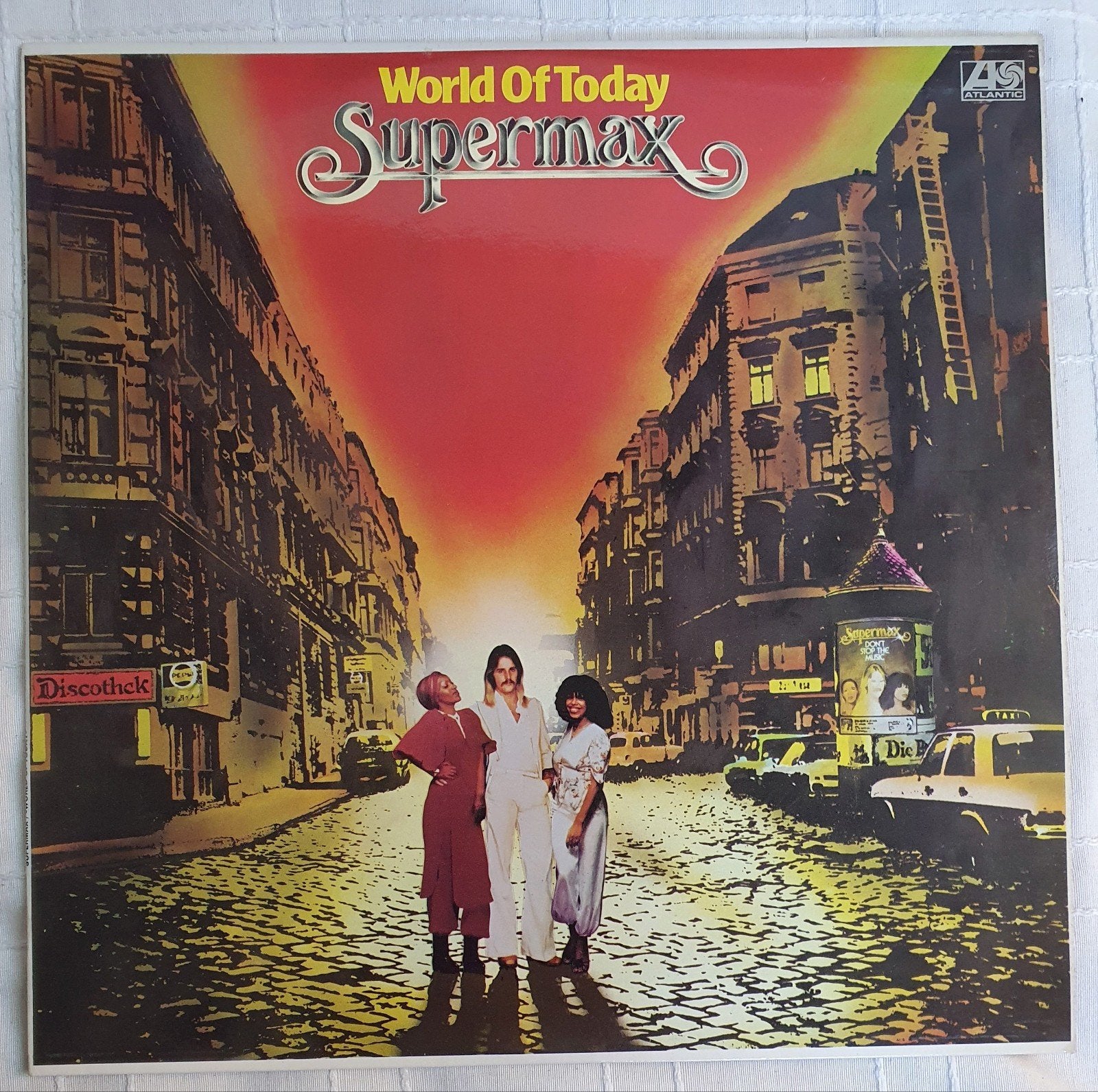 LP Supermax - World of today - S 90 020 - 1978, Cd's en Dvd's, Vinyl | Pop, Zo goed als nieuw, 12 inch, Verzenden
