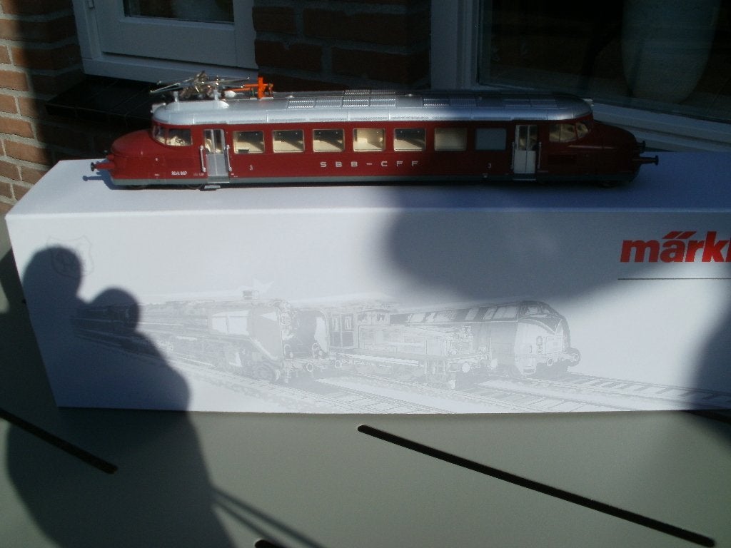Märklin 38860 H0 Sneltrein-motorwagen serie RCe 2/4 "NIEUW", Wisselstroom, Locomotief, Nieuw, Ophalen of Verzenden