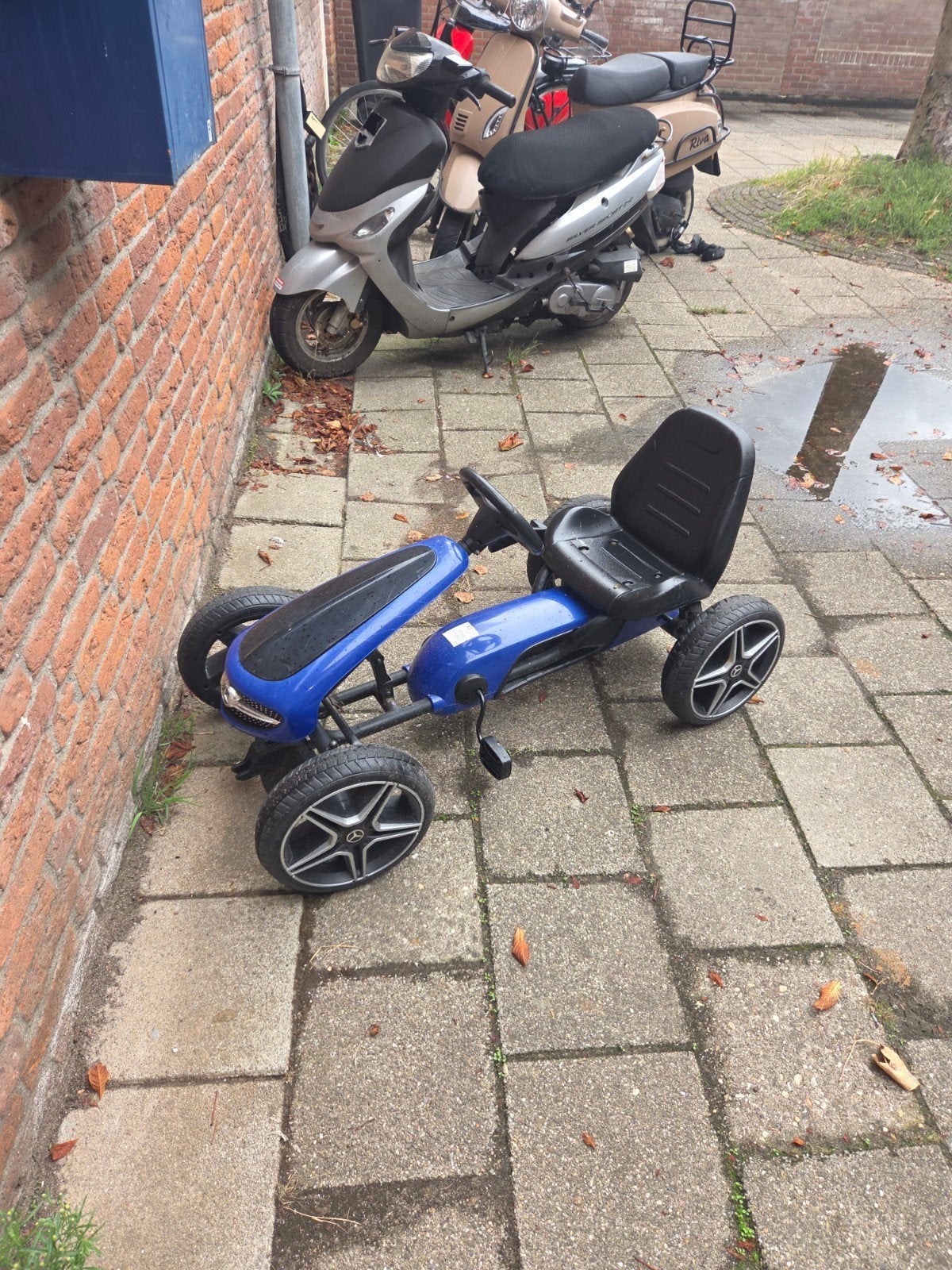 Blauwe skelter met Mercedes-Benz logo, Ophalen of Verzenden, Gebruikt, Overige merken