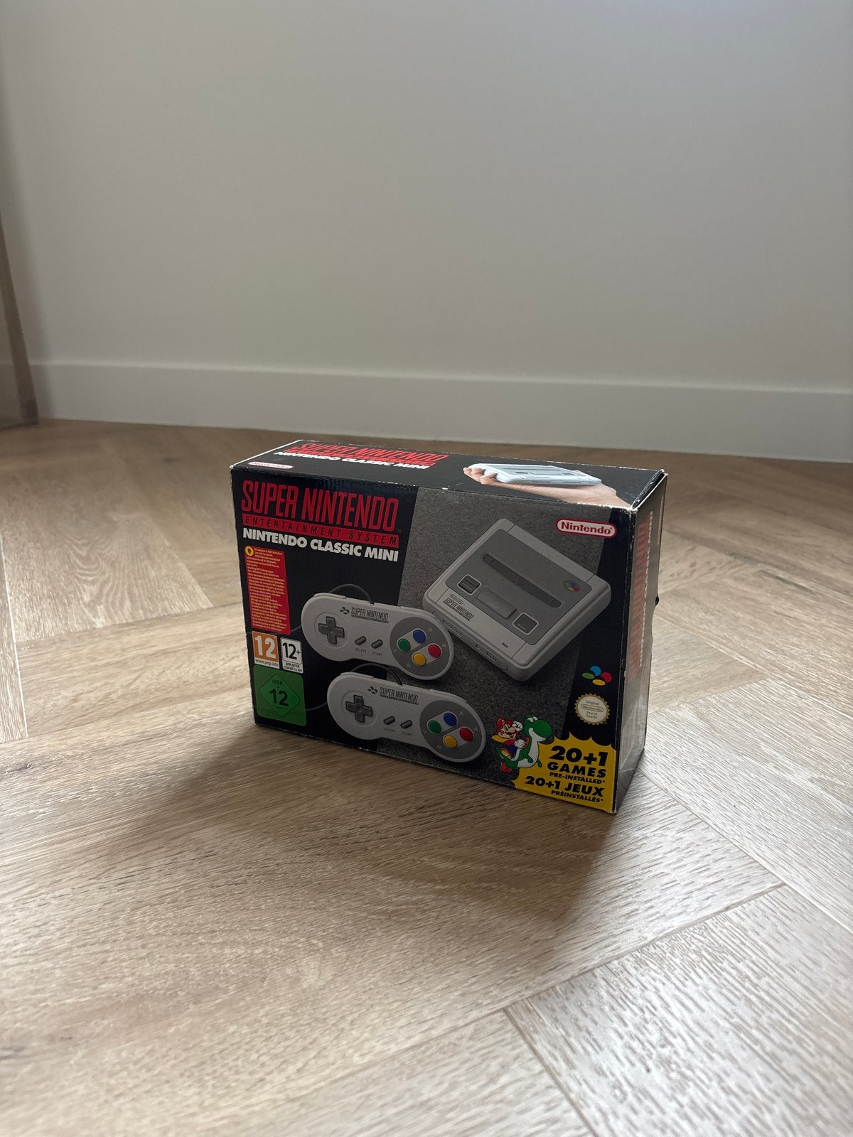 Super Nintendo Classic Mini - Zo goed als nieuw, Spelcomputers en Games, Ophalen of Verzenden, Zo goed als nieuw, Met 2 controllers