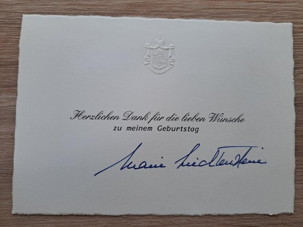 Bedankkaart prinses Marie van Liechtenstein uit 2001, Ophalen of Verzenden, Kaart, Foto of Prent