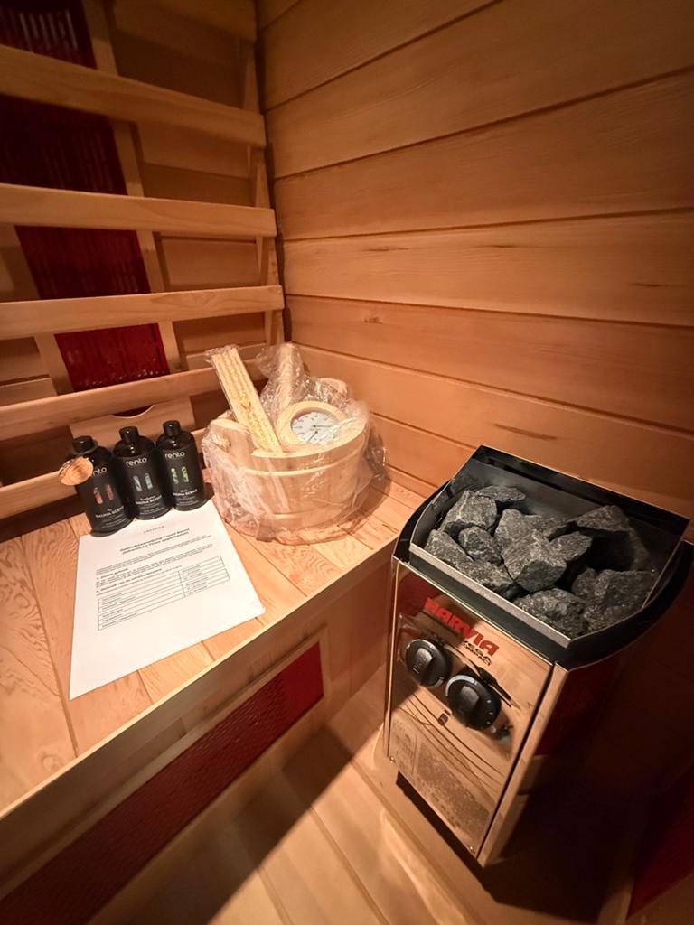 Combi Sauna (Infrarood + Fins) - GRATIS BEZORGD + GEMONTEERD, Sport en Fitness, Sauna, Ophalen of Verzenden, Zo goed als nieuw