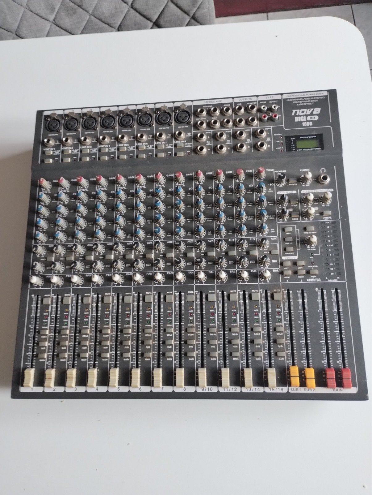 CRAAFT NOVA DIGI MIX 1600 zgan, Ophalen of Verzenden, Zo goed als nieuw, 10 tot 20 kanalen