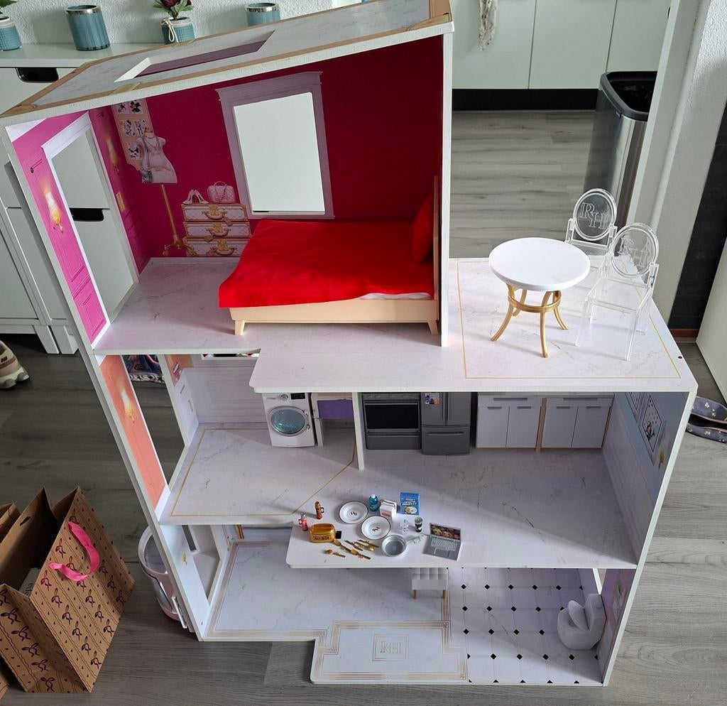 Groot Rainbow High Poppenhuis met Meubels en Accessoires, Ophalen, Zo goed als nieuw, Poppenhuis