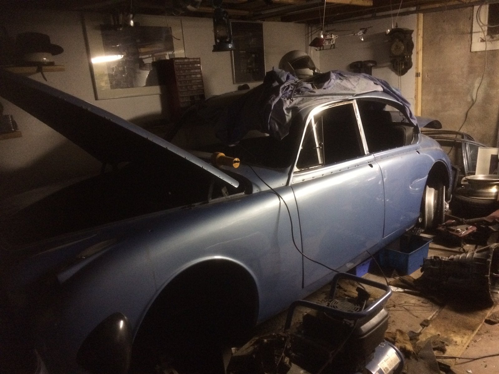 Daimler mk2 kenteken, Ophalen, Jaguar