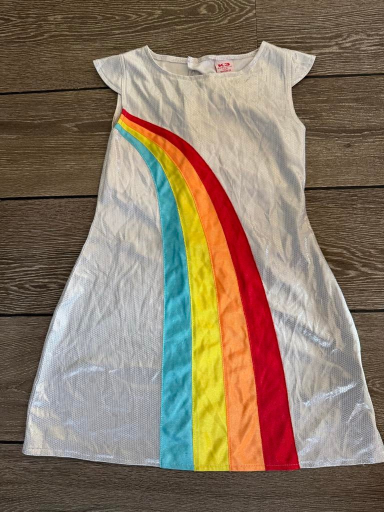 2 K3 regenboog jurkjes maat 134, Ophalen of Verzenden, Zo goed als nieuw, Meisje, Jurk of Rok