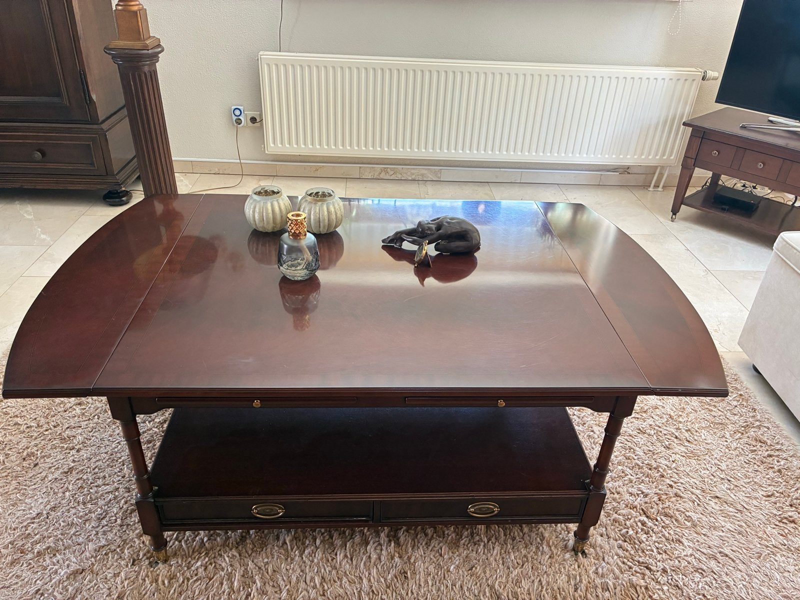Heldense salontafel mahoniehout met rolpootjes, Huis en Inrichting, Ophalen, Gebruikt, 100 tot 150 cm, 50 tot 100 cm