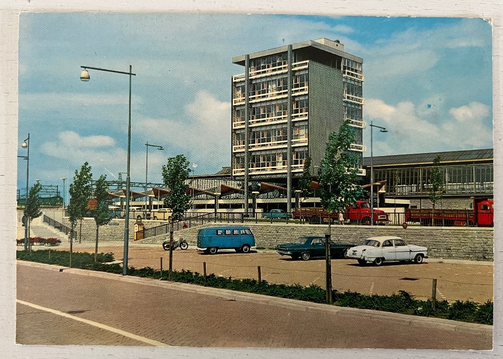 Oude Ansichtkaart  -  Schiedam - Station, Ophalen of Verzenden, 1960 tot 1980, Gelopen, Zuid-Holland