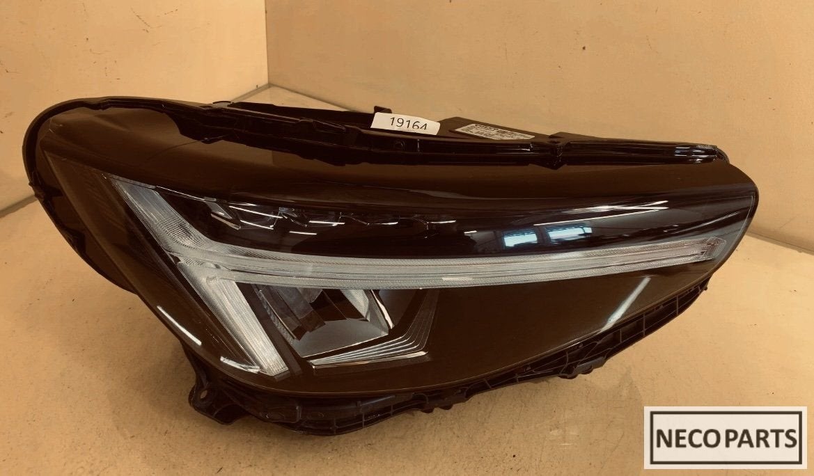 VOLVO XC40 XC 40 FACELIFT FULL LED KOPLAMP ALLES LEVERBAAR, Gebruikt, -, -, Ophalen of Verzenden