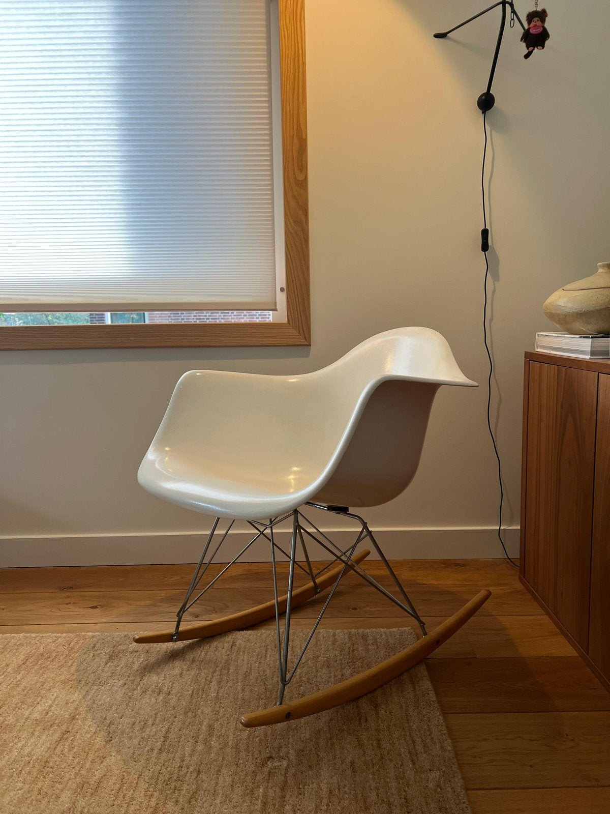 Eames RAR Modernica Glasvezel Schommelstoel, Huis en Inrichting, Ophalen, Zo goed als nieuw, 50 tot 75 cm