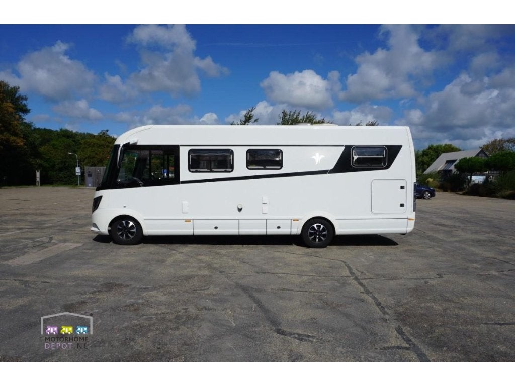 Niesmann Bischoff Arto 77E 2020 9 traps automaat en 51.000km, Niesmann+Bischoff, Bedrijf, Diesel, Koelkast