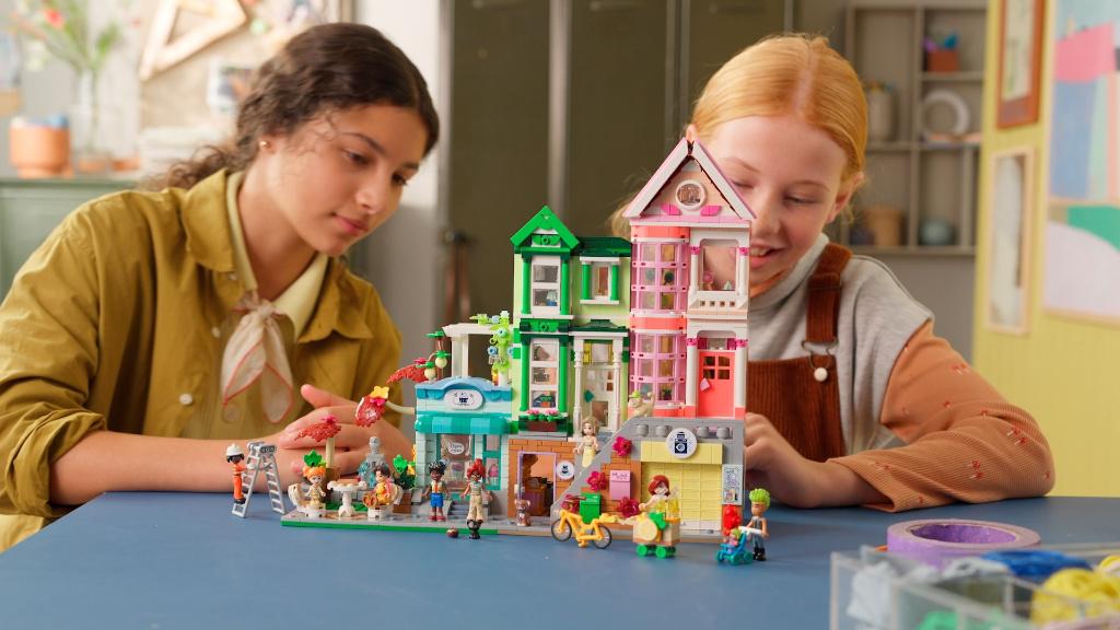 LEGO friends 42670 Heartlake City appartementen en Winkels, Lego, Nieuw, Friends, Ophalen of Verzenden