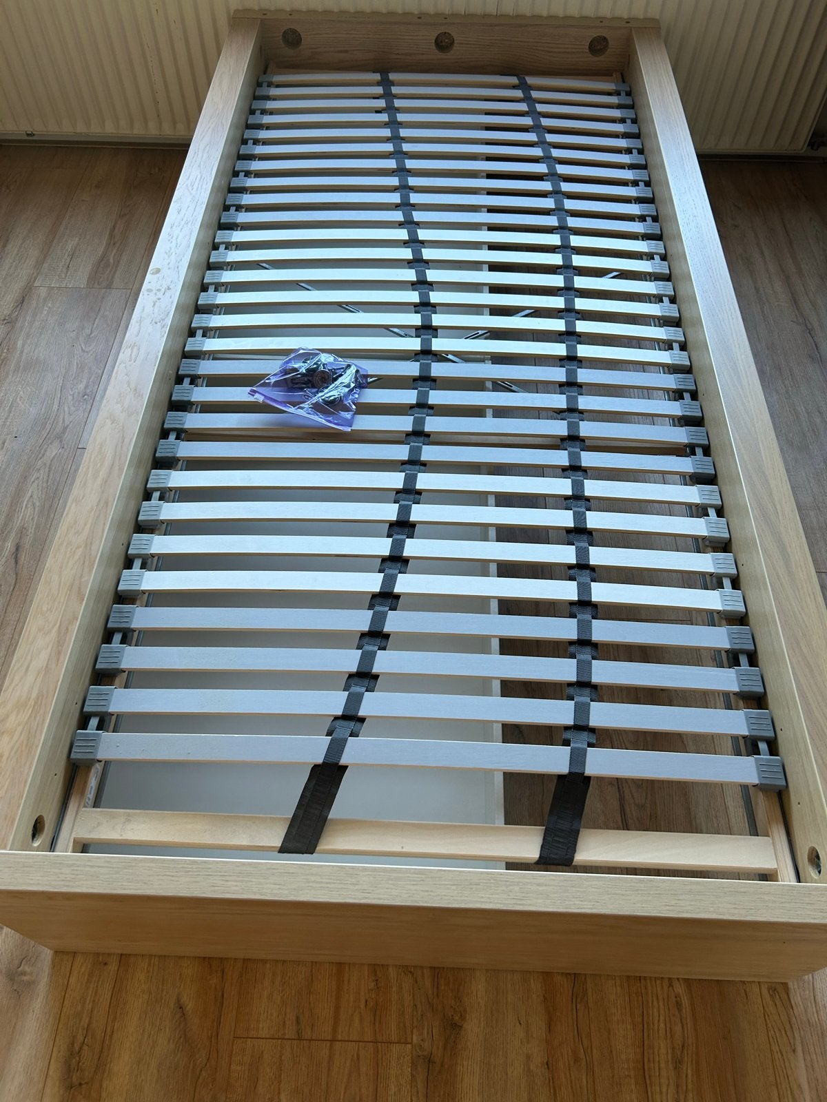 Eenpersoonsbed met lades - gratis af te halen, Ophalen, Gebruikt, 90 cm, Eenpersoons