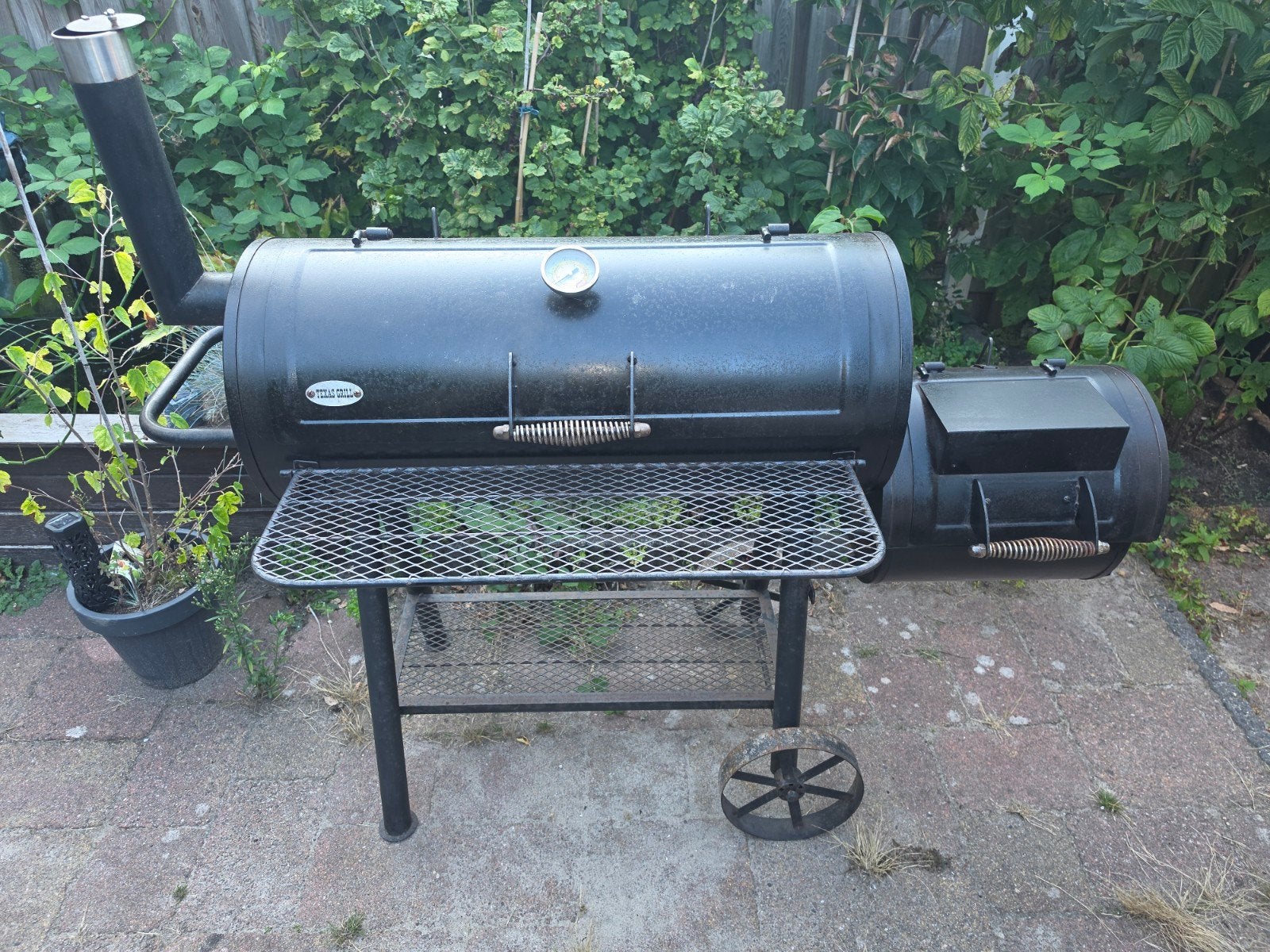 grill/smoker., Ophalen