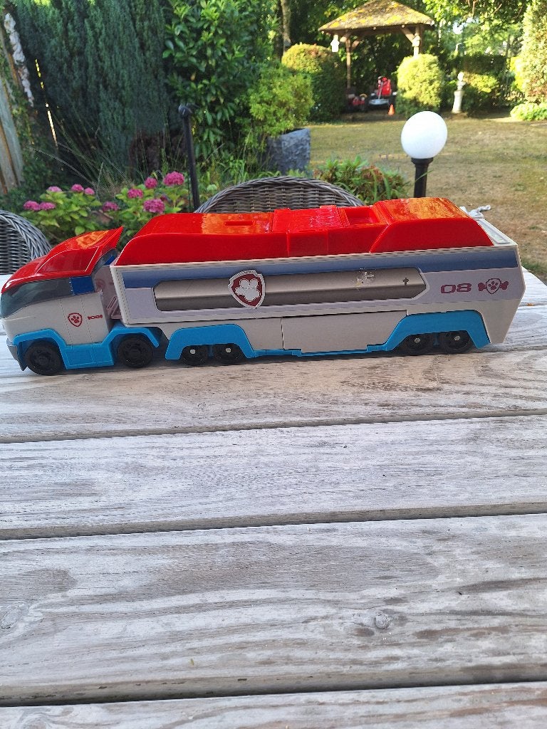 speelgoed vrachtwagens, Ophalen