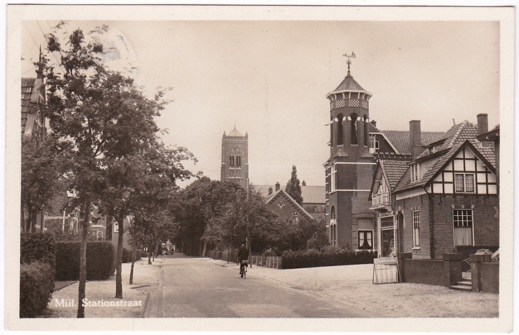 Mill Stationsstraat 1955., Ophalen, 1940 tot 1960, Gelopen, Noord-Brabant