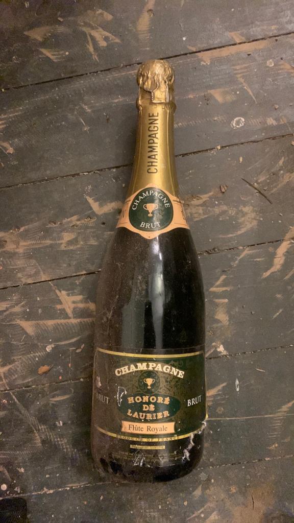 Champagne Honoré de Laurier Brut - Flûte Royale, Verzamelen, Ophalen of Verzenden, Gebruikt, Frankrijk, Champagne