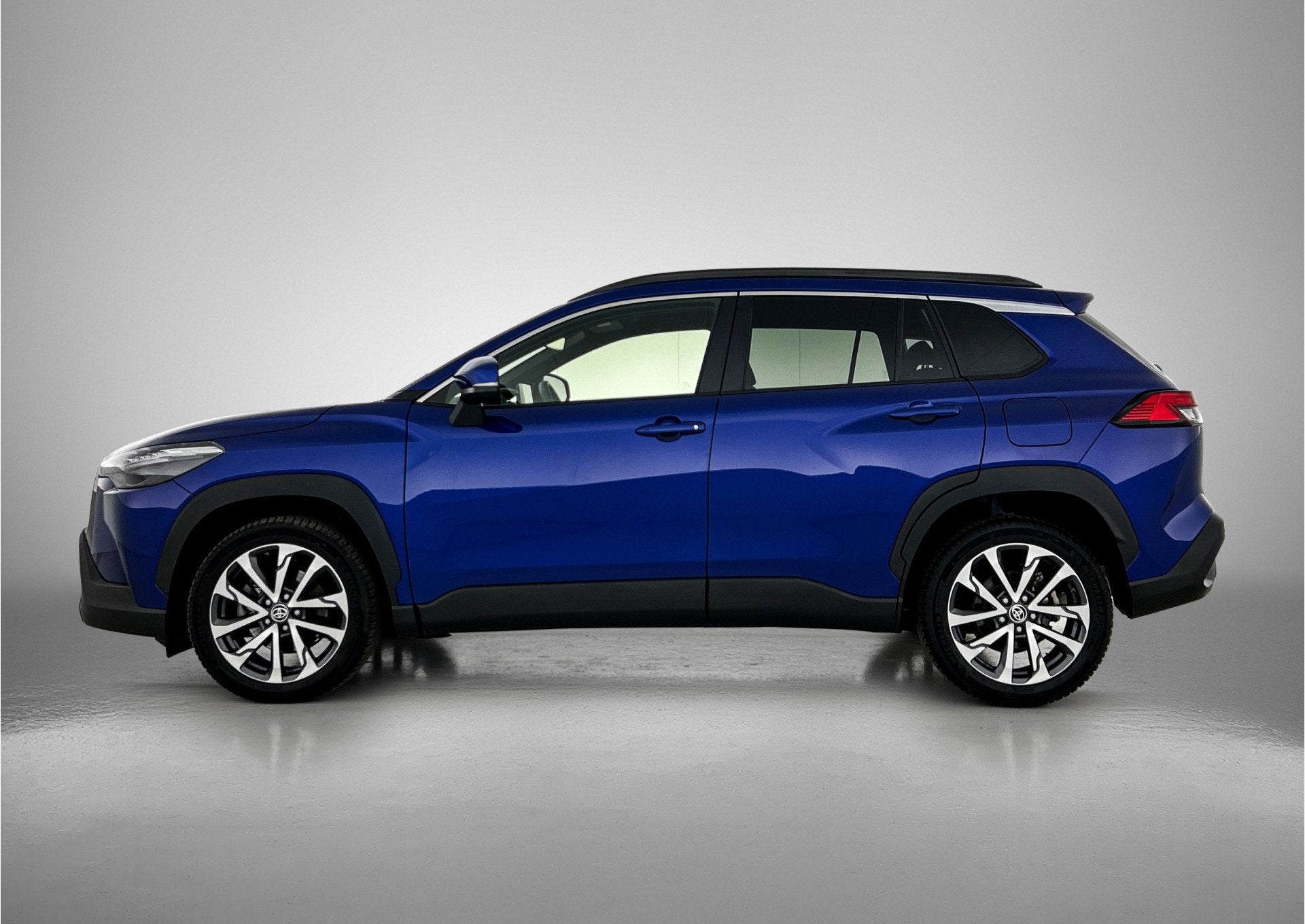 Toyota Corolla Cross Hybrid 200 Style | BTW voertuig | Stoel, 12 maanden, Stof, Gebruikt, 4 cilinders