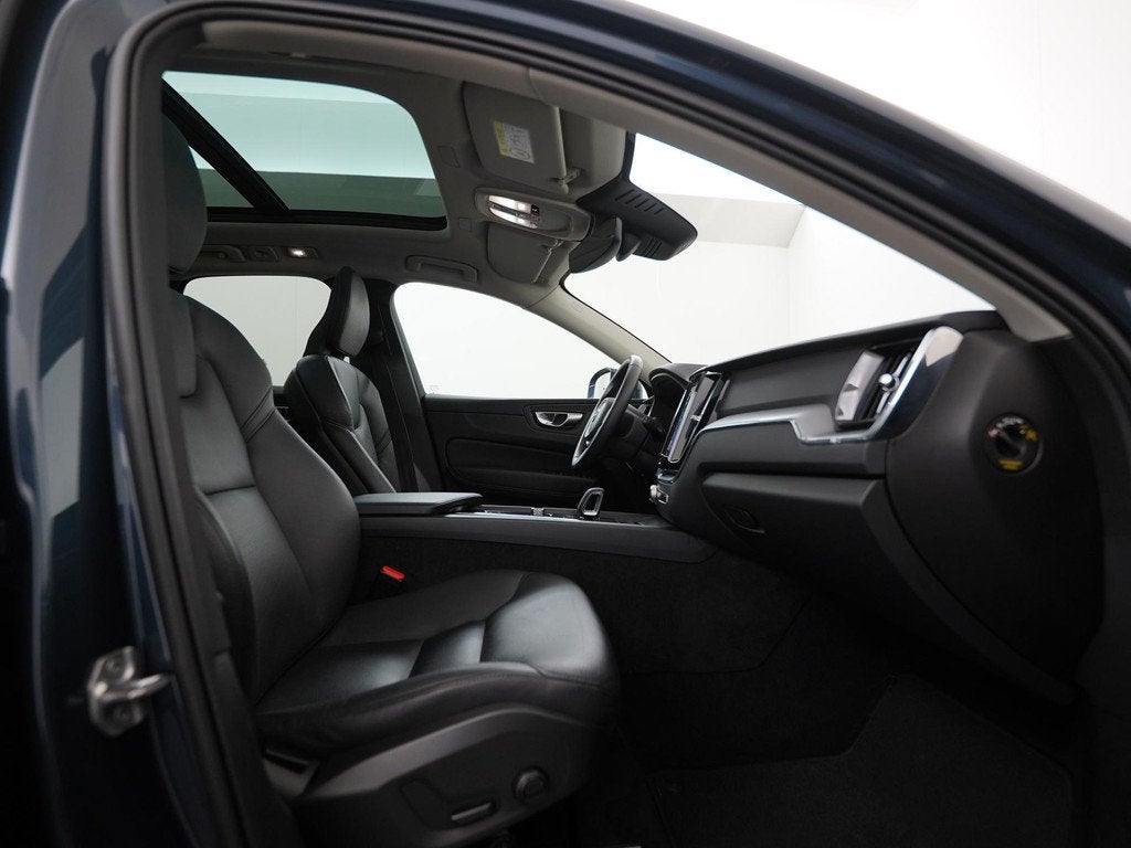 Volvo XC60 2.0 T6 Plug-in hybrid AWD Inscription Expr | Pano, Auto's, Volvo, 12 maanden, Gebruikt, Euro 6, Blauw