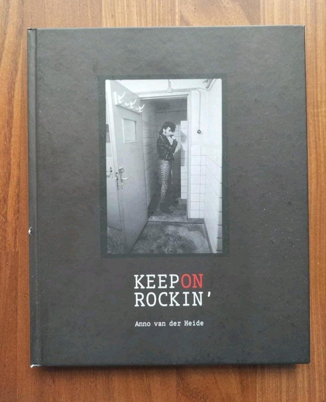 Keep on rockin' - Rock & Roll Fotografie Anno van der Heide, Ophalen of Verzenden, Anno van der Heide, Gelezen, Fotografen