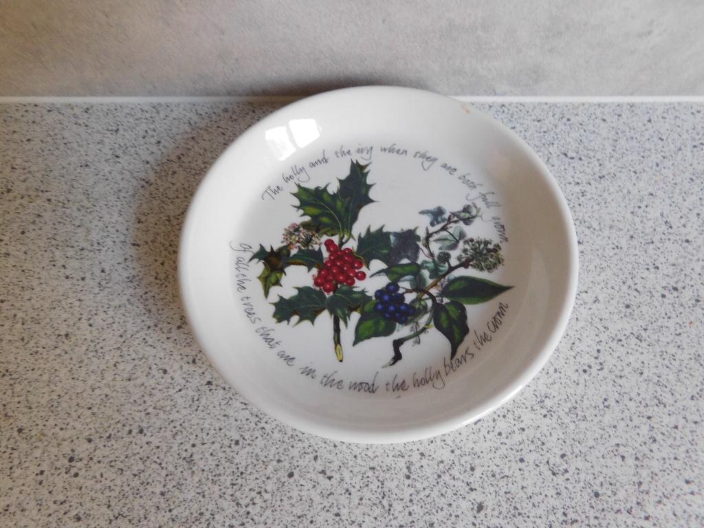 Bord 11,5 cm. the Holly and the Ivy Portmeirion, Huis en Inrichting, Keuken | Servies, Ophalen of Verzenden, Zo goed als nieuw