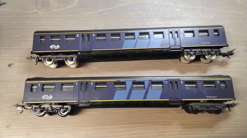 2x lima NS wagons  15 euroZie foto voor een goede indruk Z, Gebruikt, Gelijkstroom, Wagon, Ophalen of Verzenden