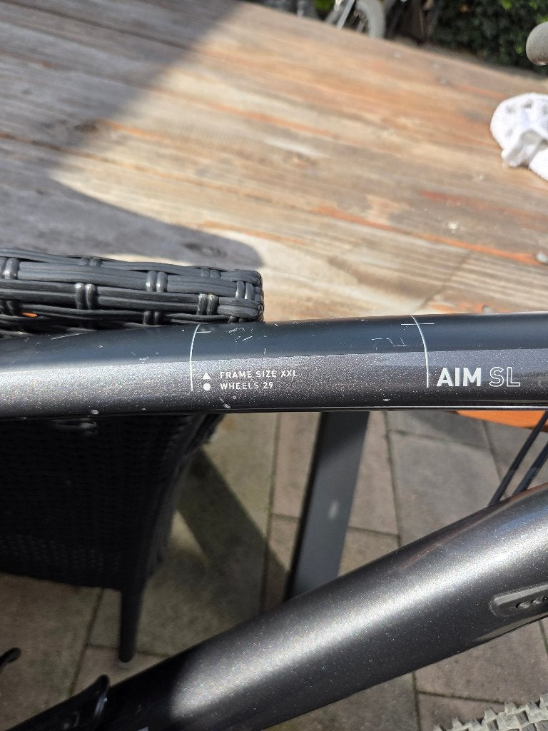 Foto 9 van Cube Aim Race mountainbike - Zo goed als nieuw
