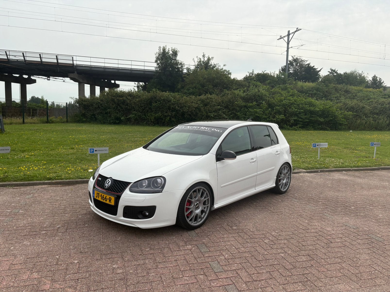 VW Golf GTI Edition 30 | 380PK | Liefhebbersauto, Voorwielaandrijving, 4 cilinders, Leder en Stof, Wit