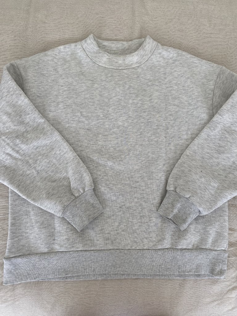 Kast opgeruimd NAKD NA-KD dikke sweater lichtgrijd maat S, Kleding | Dames, NA-KD, Ophalen of Verzenden, Zo goed als nieuw, Maat 36 (S)