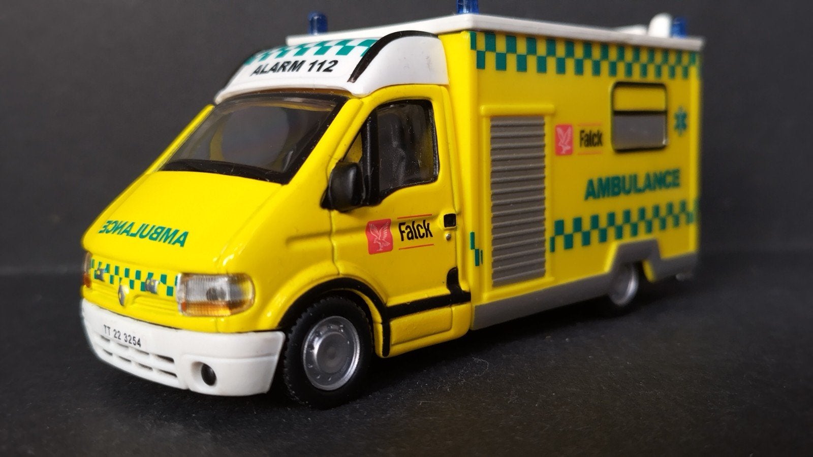 Renault Master Ambulance Falck Uk 1:50 Bburago Burago Pol, Overige merken, Auto, Verzenden, .
