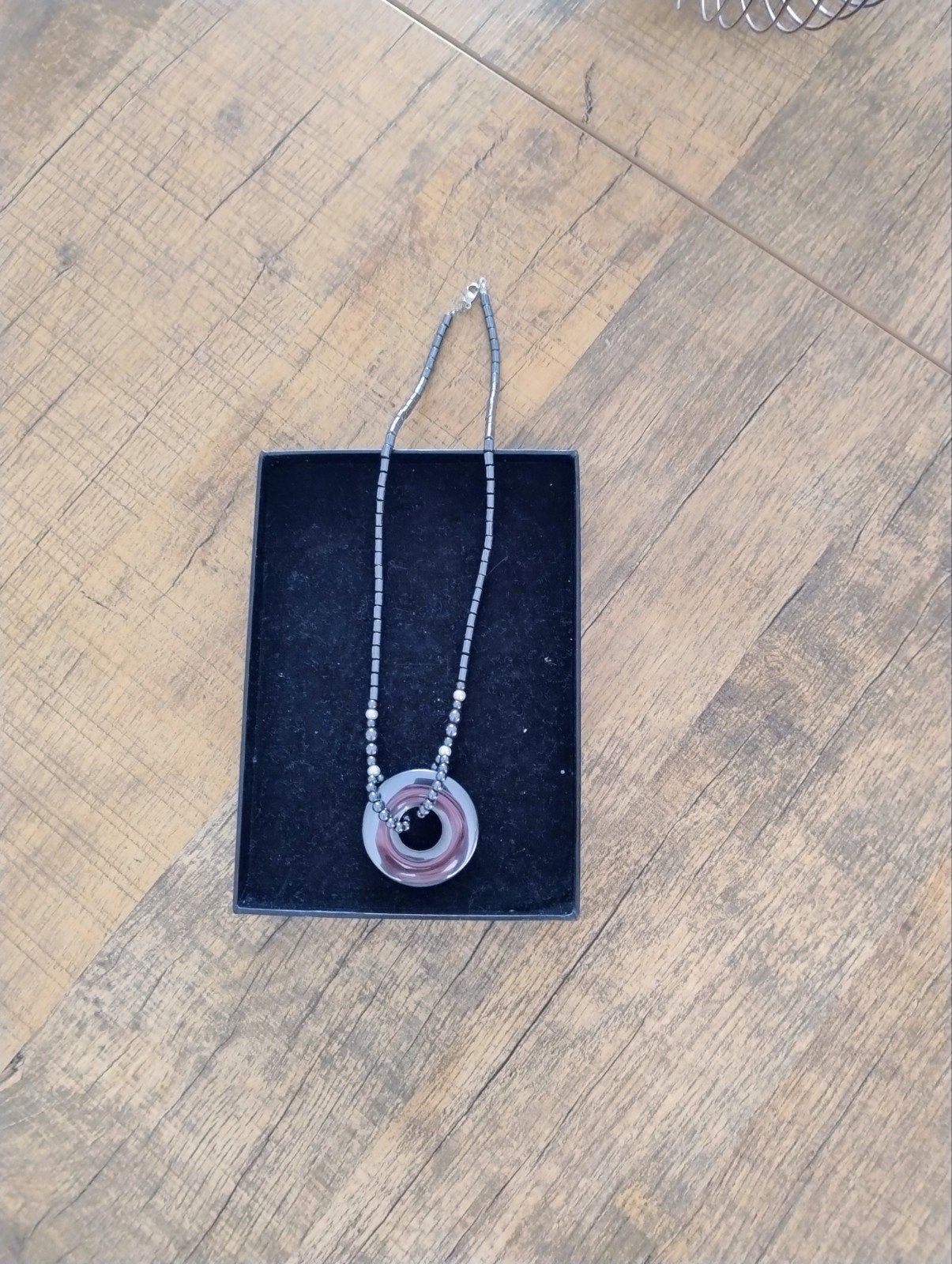 Ketting met hanger, Nieuw, Ophalen of Verzenden, Zilver, Overige materialen