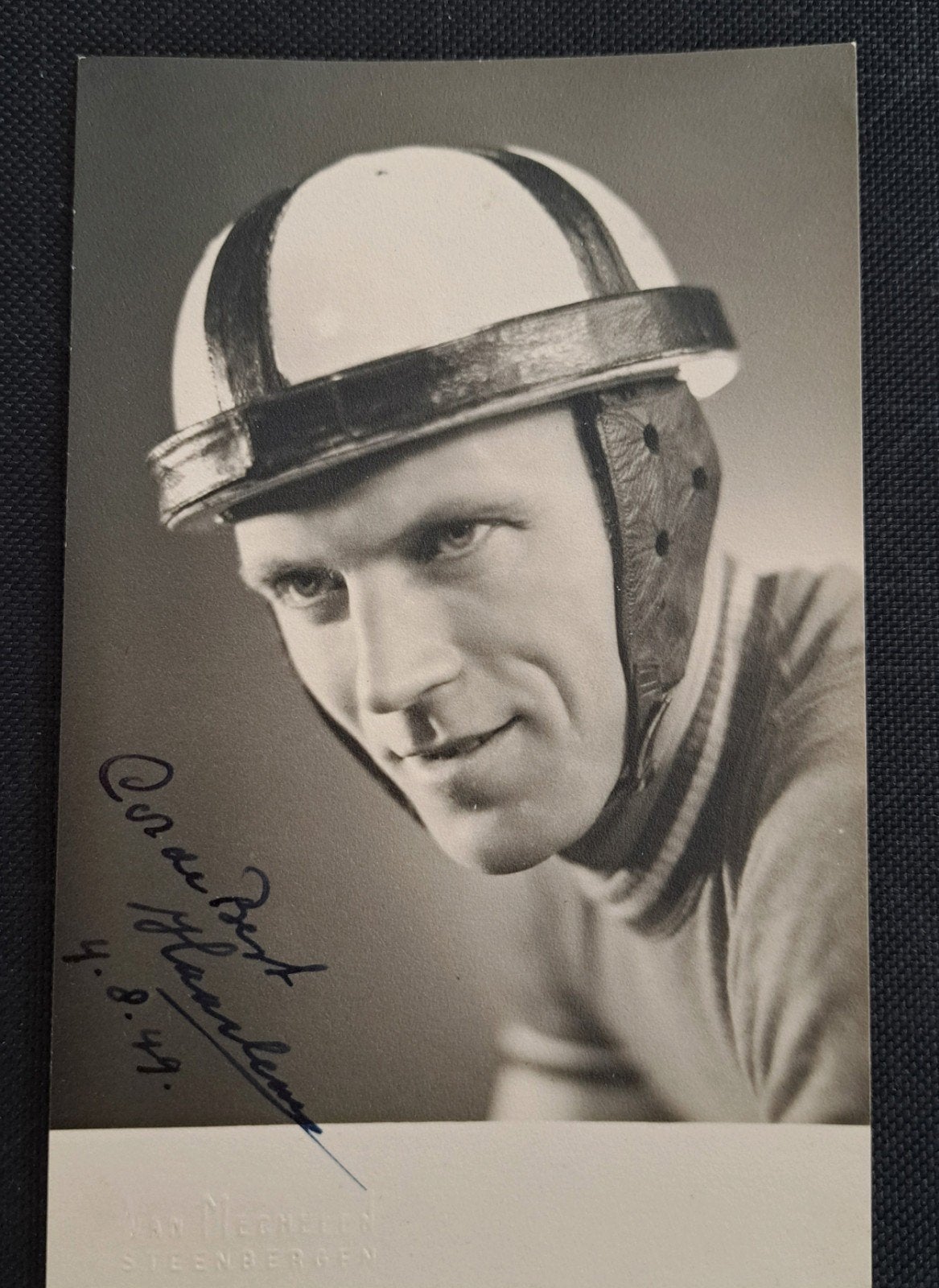 Gesigneerde foto Cor de Best, oud Wielrenner - Haarlem, Ophalen of Verzenden, Zo goed als nieuw, Overige sporten, Overige typen