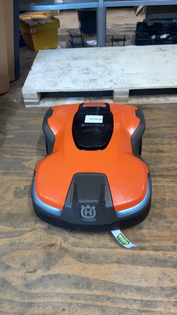 Gebruikte Husqvarna Robotmaaiers - Nagekeken en met garantie, Info@mansier.com, Gebruikt, Husqvarna, Meer dan 25 cm