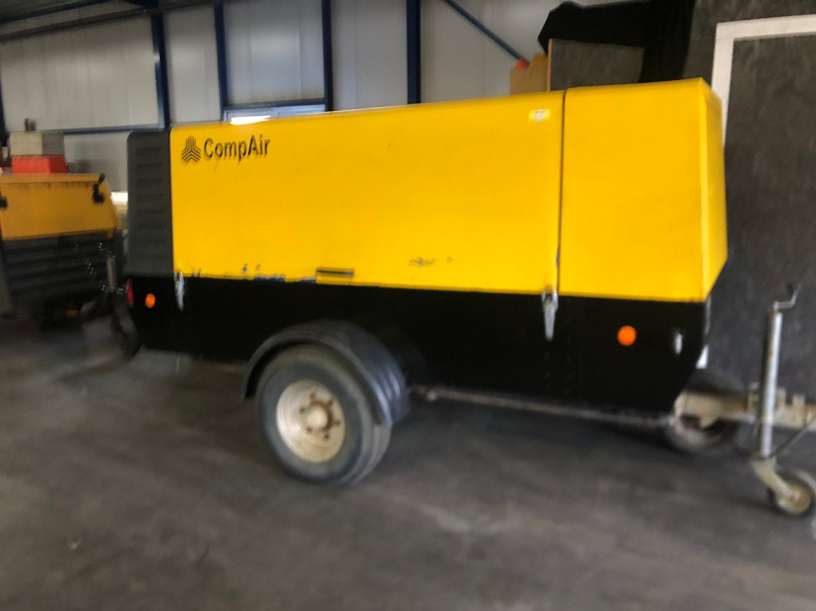 CompAir C 95-12. Dieselcompressor, Ophalen