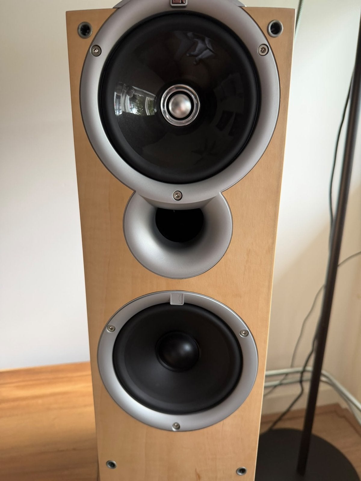 KEF Q4 Vloerstaande Luidsprekers ! te BELUISTEREN !!!, Ophalen, Vloerstaande luidspreker, Gebruikt, 120 tot 150 watt