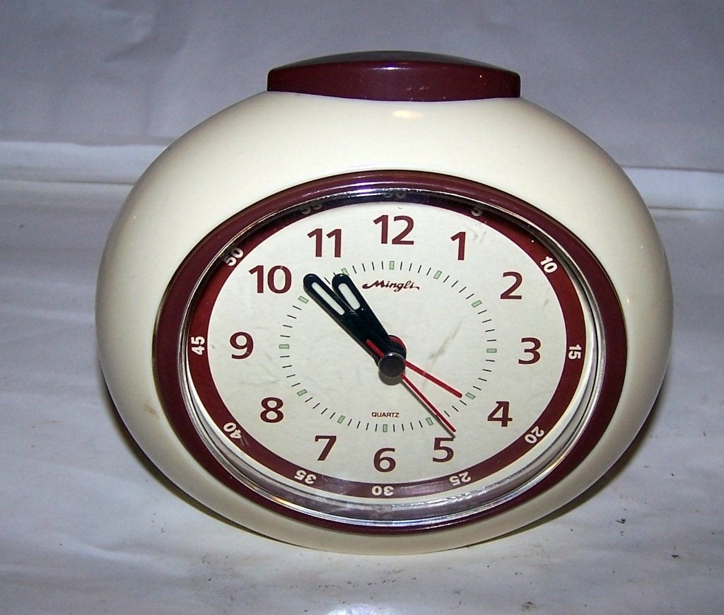 Vintage Mingli ovalen wekkerklokje. Geen tik. Nieuwstaat., Ophalen of Verzenden, Zo goed als nieuw