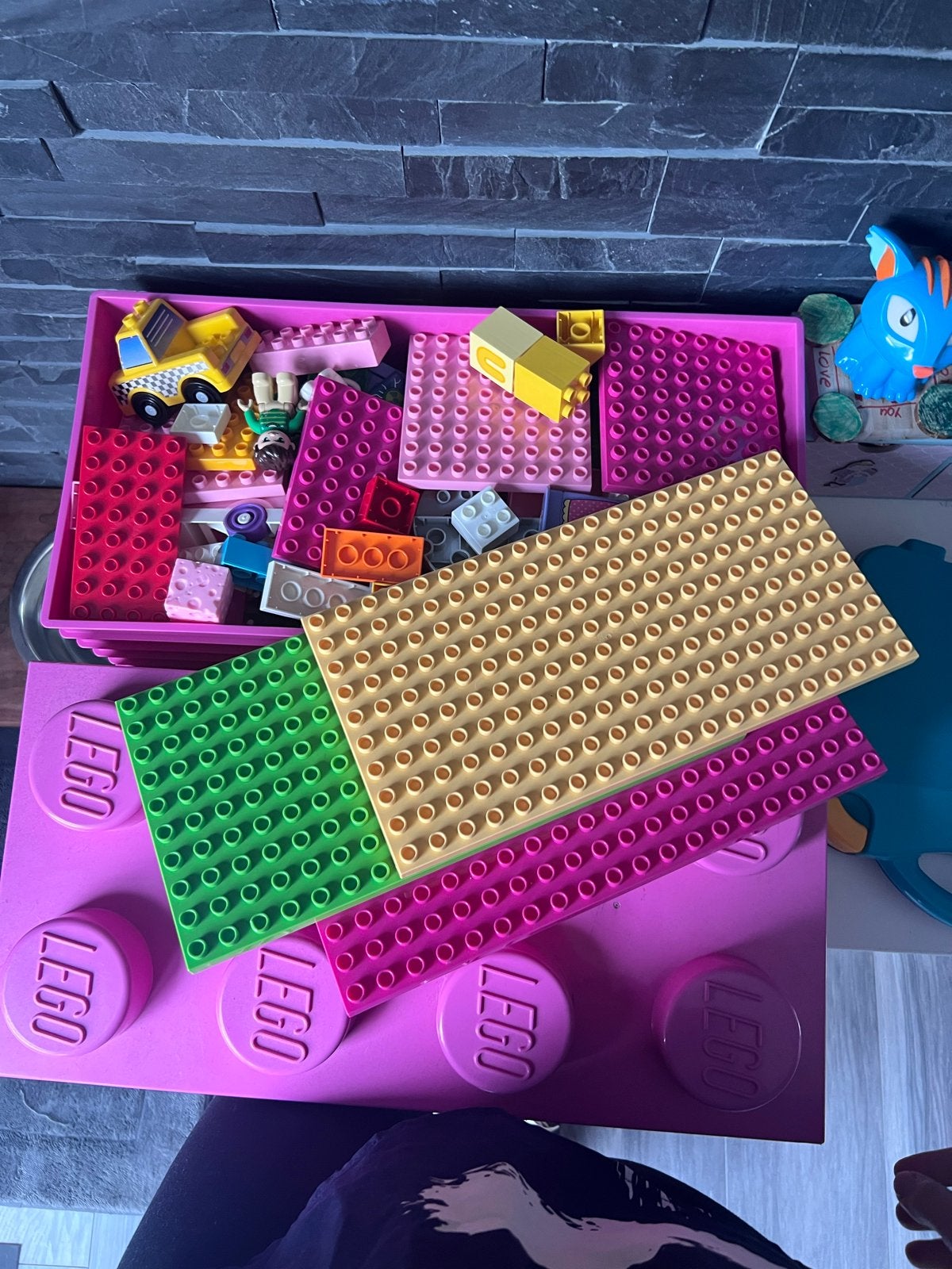 Grote partij LEGO Duplo met grondplaten en diverse blokken, Kinderen en Baby's, Speelgoed | Bouwstenen, Ophalen of Verzenden, Zo goed als nieuw