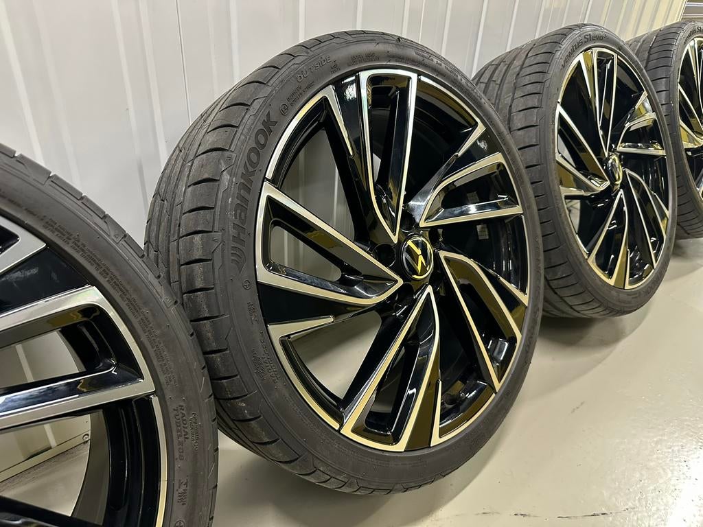 19'' VW Golf 8 GTI GTD Adelaide 5H0601025R Velgen Hankook, Auto-onderdelen, Banden en Velgen, 19 inch, Gebruikt, Banden en Velgen