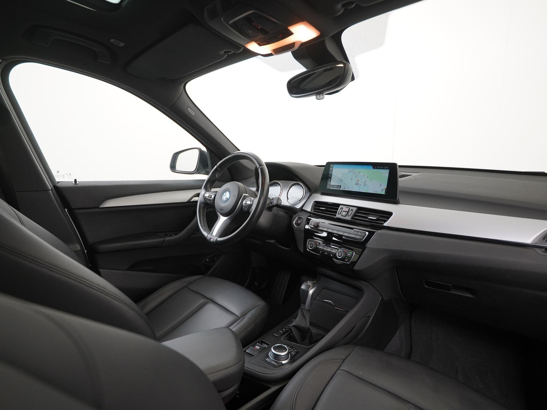 BMW X1 xDrive25e Executive | Panoramadak | Head-Up | Memory, Auto's, BMW, 12 maanden, Gebruikt, Wit, Plug-in hybride