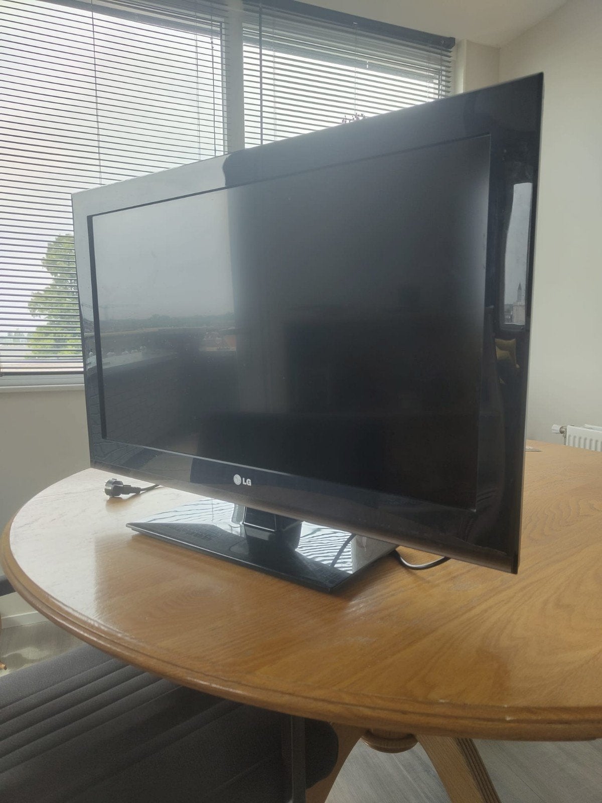 Tv scherm 94 cm diagonaal/37 inch, Audio, Tv en Foto, Ophalen, 100 cm of meer, 50 Hz, LG
