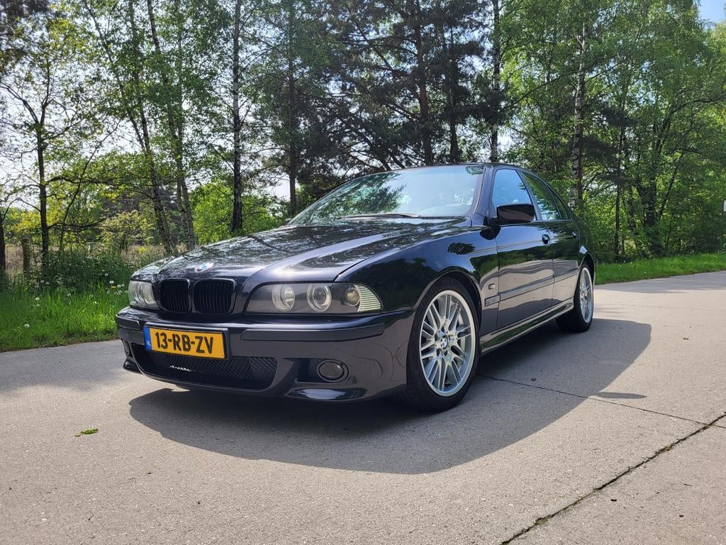BMW 5-Serie 3.5 535I AUT 1996 Zwart, Auto's, BMW, Automaat, Achterwielaandrijving, 8 cilinders, 2000 kg