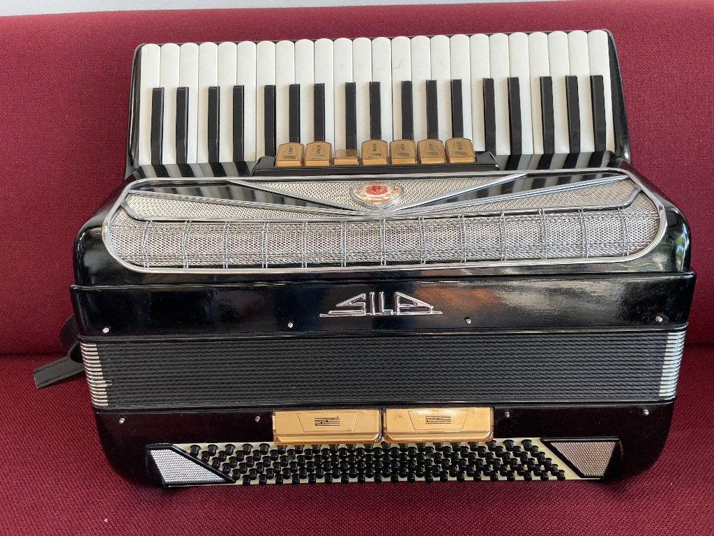 Italiaanse SILA accordeon(Rossini). 120 bas .4korig.Musette., Overige merken, Gebruikt, Met koffer, 120-bas