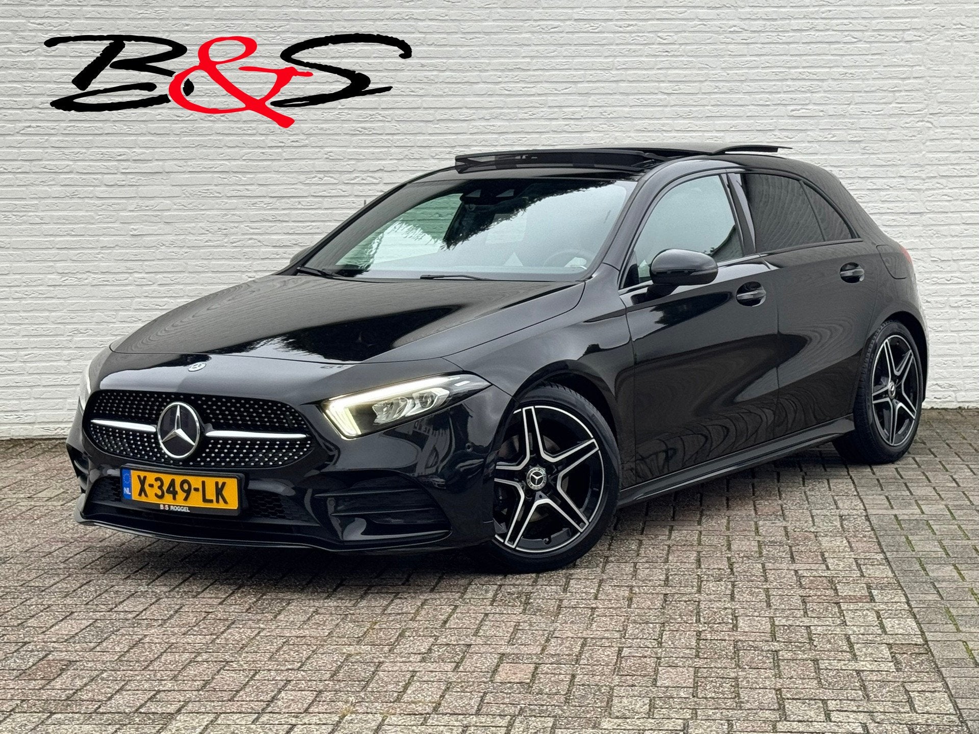 Mercedes-Benz A-klasse 200 Business Solution AMG Line Pano C, Auto's, Gebruikt, 4 cilinders, Leder, 19 km/l