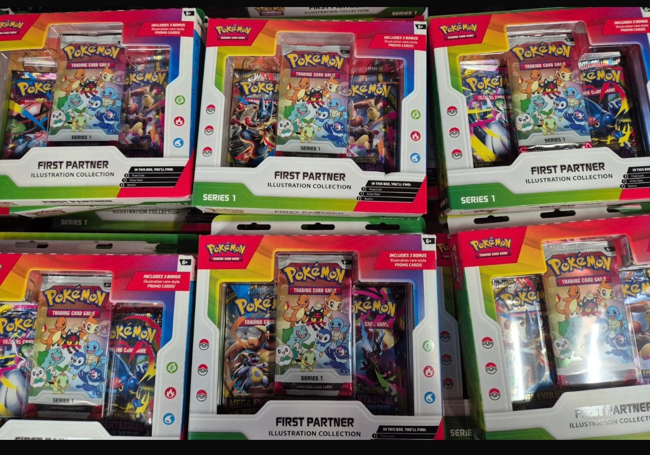 Pokemon First Partner Illustration Collection Series 1, Ophalen of Verzenden, Zo goed als nieuw