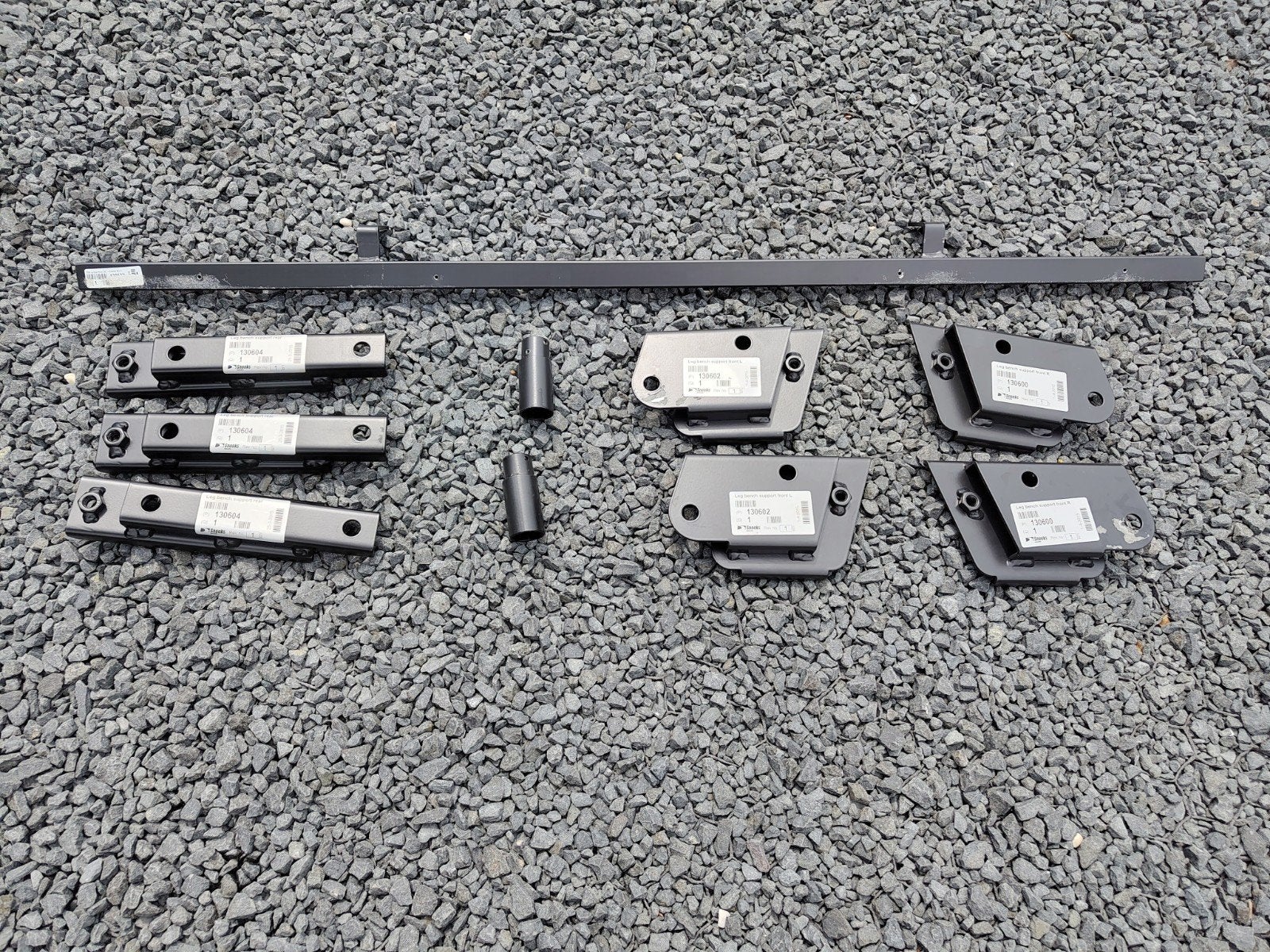 Montageset merk Snoeks voor bank VW Caddy Maxi 2015, Auto-onderdelen, Interieur en Bekleding, Ophalen, Volkswagen