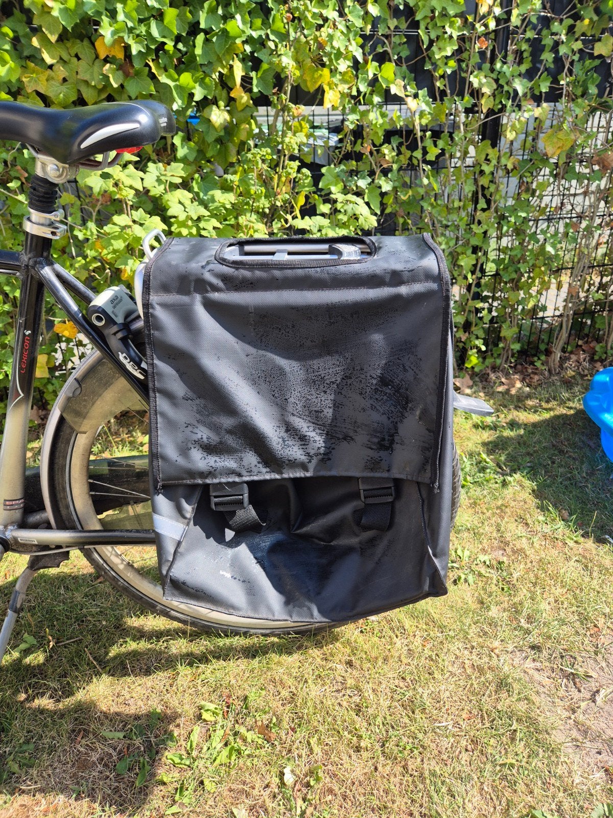 Zwarte fietstassen voor bagagedrager, Ophalen of Verzenden, Gebruikt, Onbekend