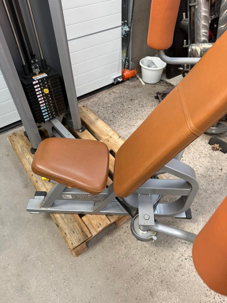 Nautilus pec dec/ fly machine/ steel / chest, Sport en Fitness, Ophalen, Gebruikt, Overige typen, X