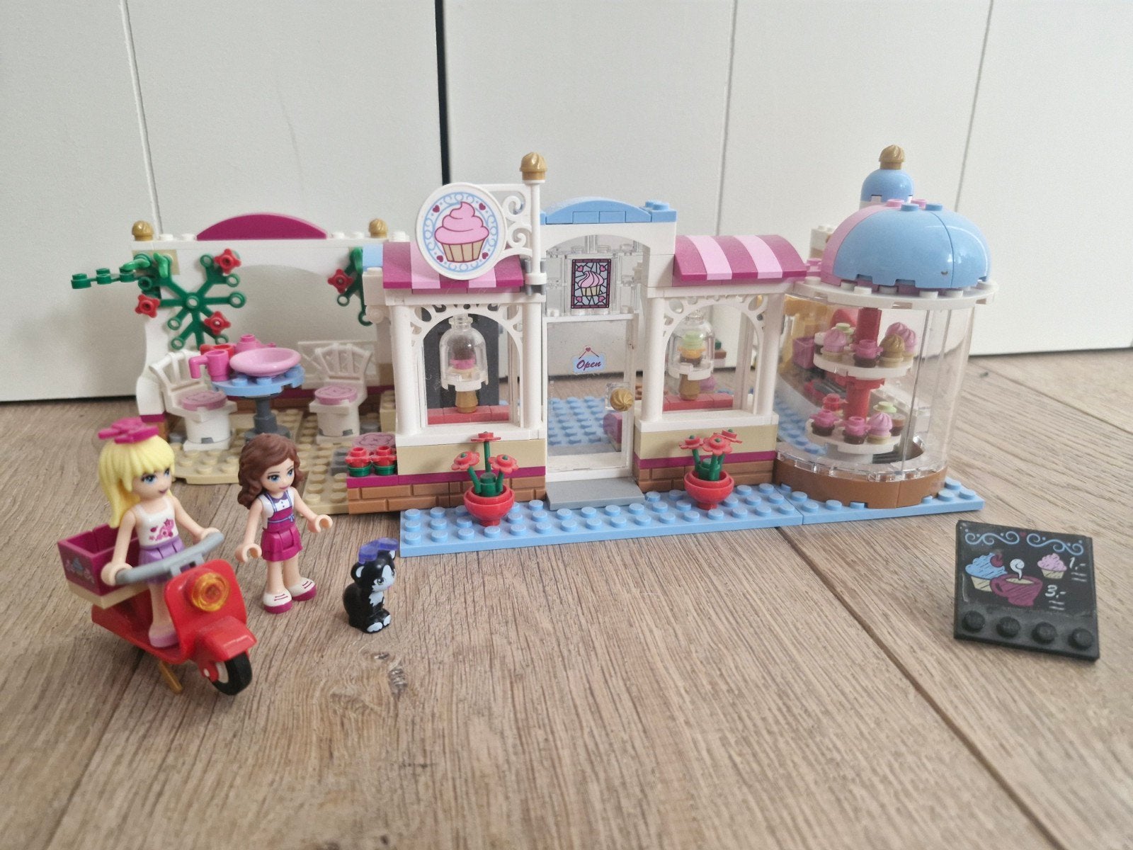 LEGO Friends Heartlake Cupcake Café (41119), Ophalen of Verzenden