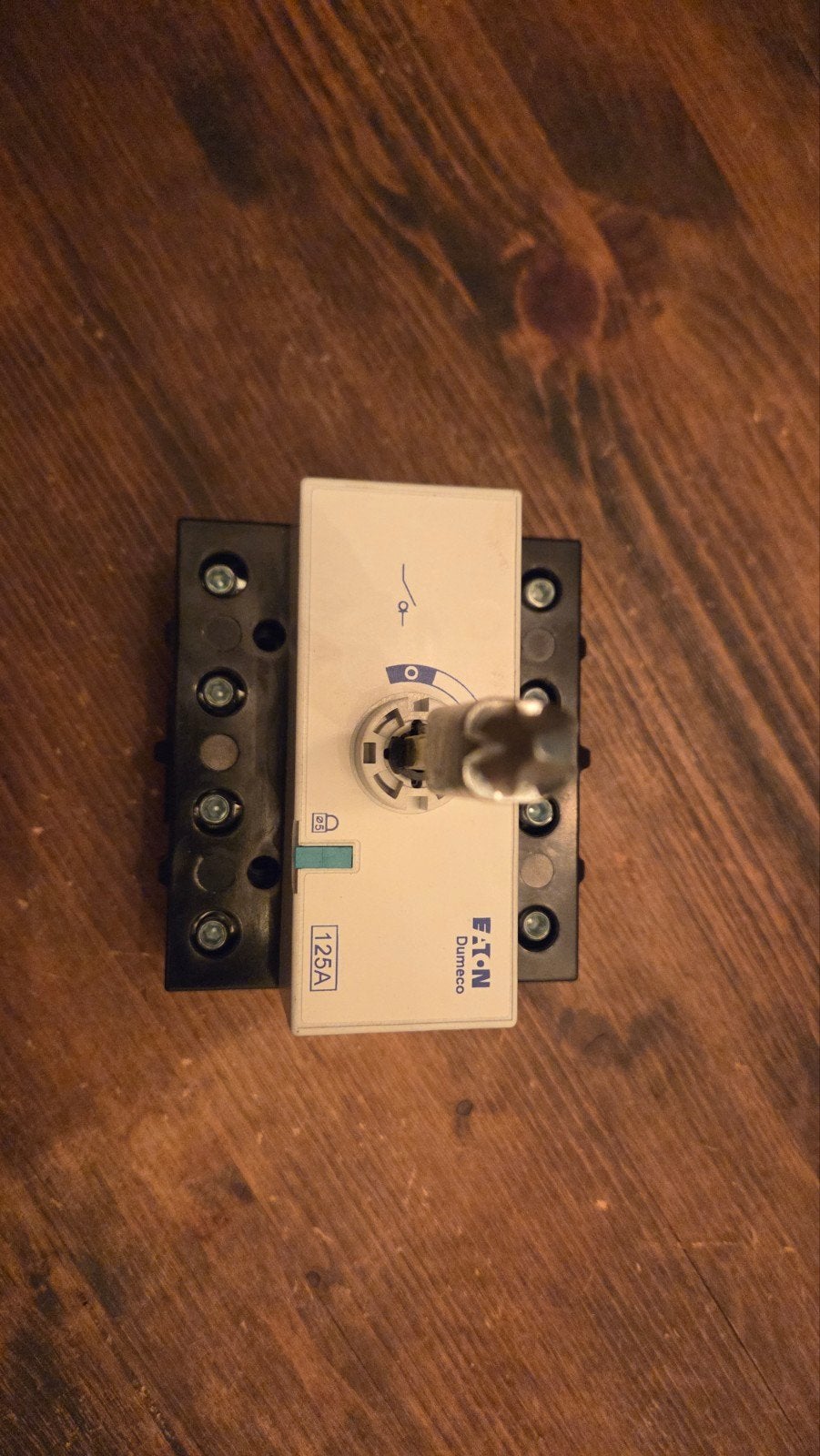 Eaton Dumeco 125A lastscheider met vergrendelbare schakelaar, Ophalen of Verzenden, Zo goed als nieuw, Eaton, Schakelaar